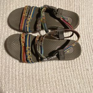 Sketcher granola style sandals